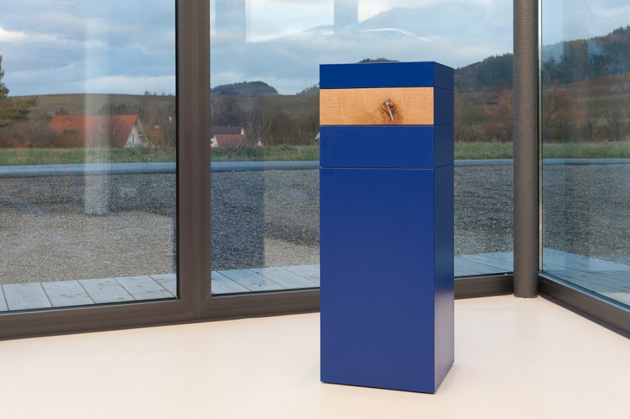Kubus blau mit Schublade aus Eiche