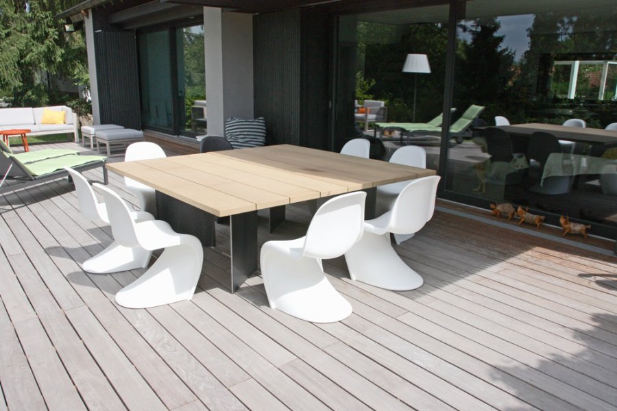 Gartentisch Quadratisch aus Eiche