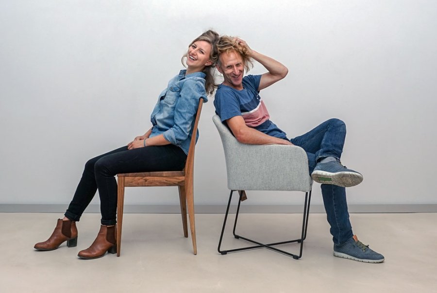 Jonny und Tochter Emma Brändlin in unserem Ausstellungsraum nah Freiburg