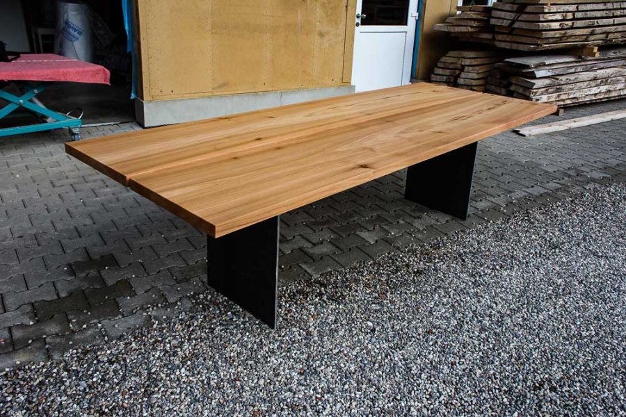 Tischplatte aus zwei massiven Ulmenholz Dielen
