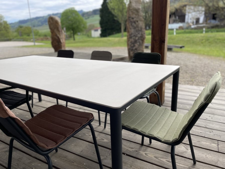 Outdoor-Tisch von Todus Modell Alca