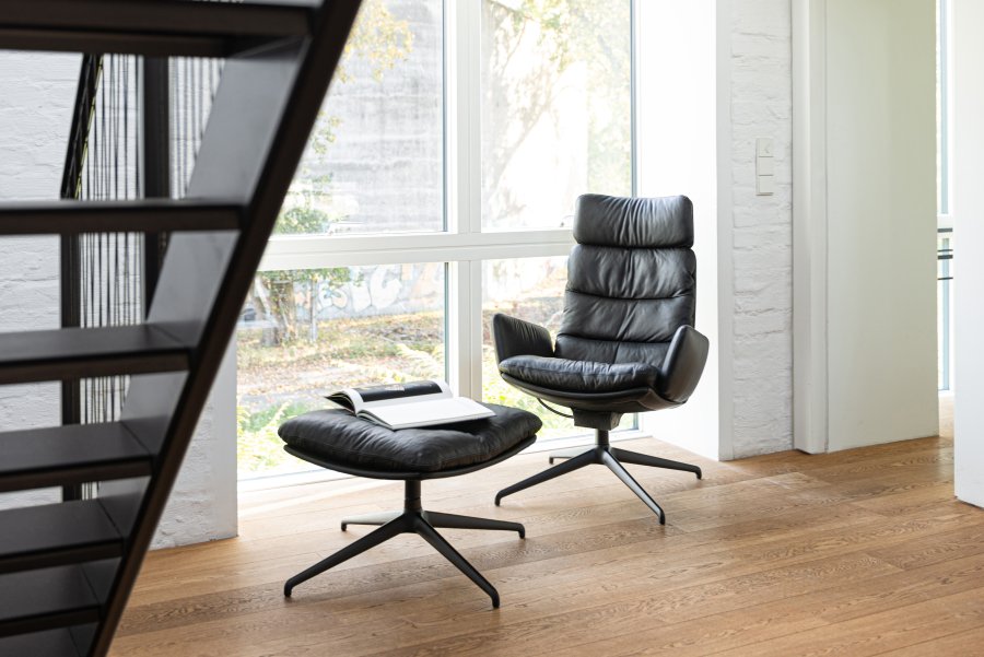 KFF Arva Lounge Sessel mit Ottomane